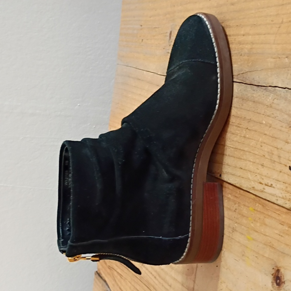 Cole Haan Grand 360 Black Suede Ankle Boots Exposed Back Zip Size 6B